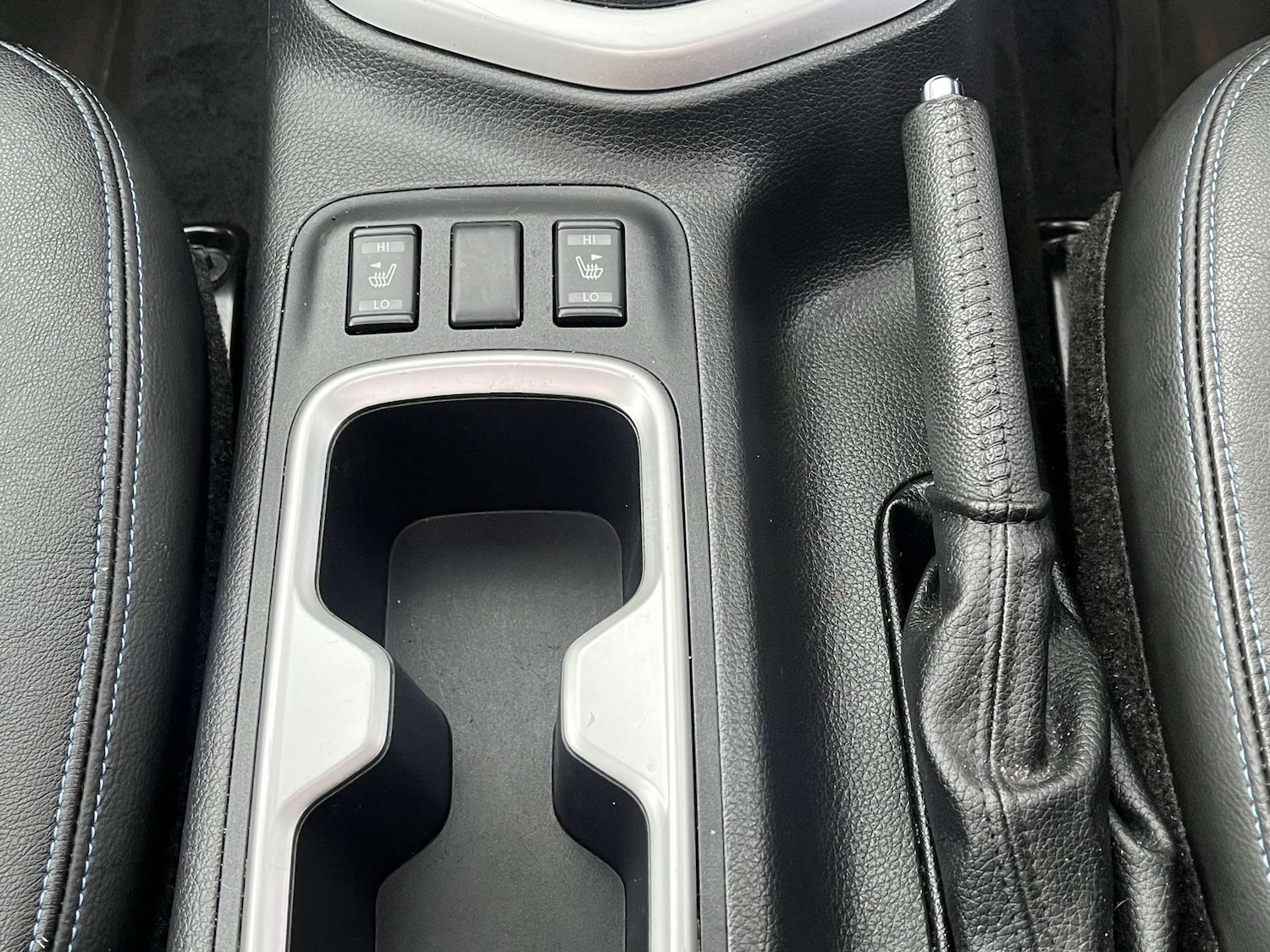 Used Nissan Navara 2020 for sale - 77033673: Photo 22