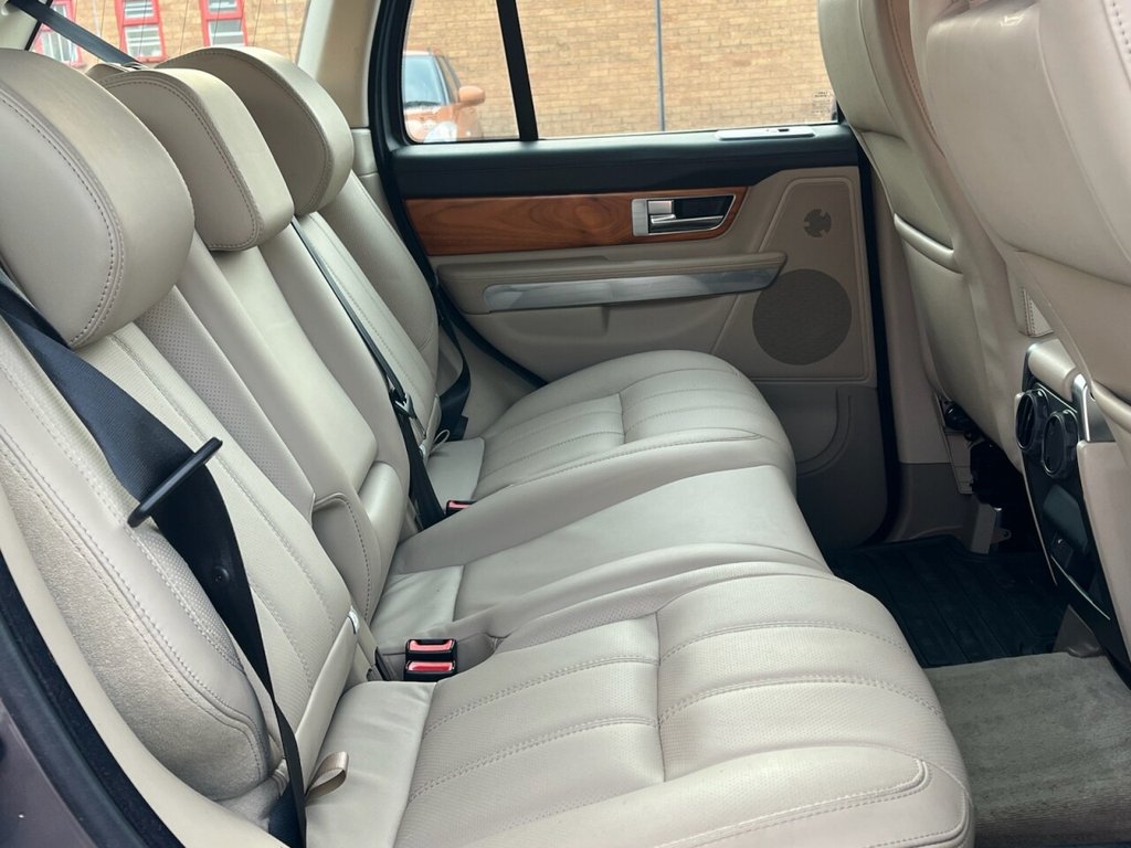 Used Land Rover Range Rover Sport 2010 for sale - 76962374: Photo 14