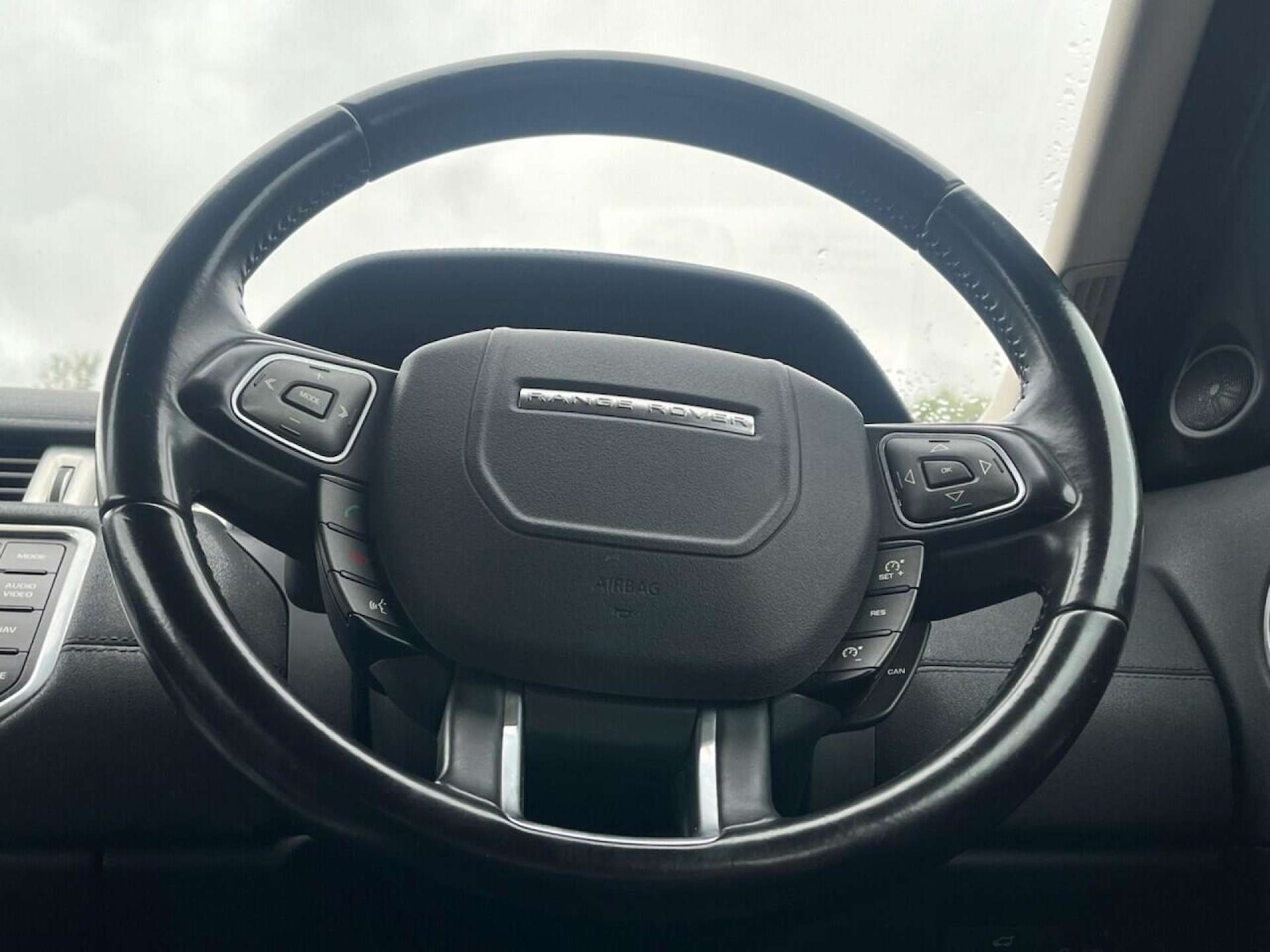 Used Land Rover Range Rover Evoque 2015 for sale - 77001202: Photo 41