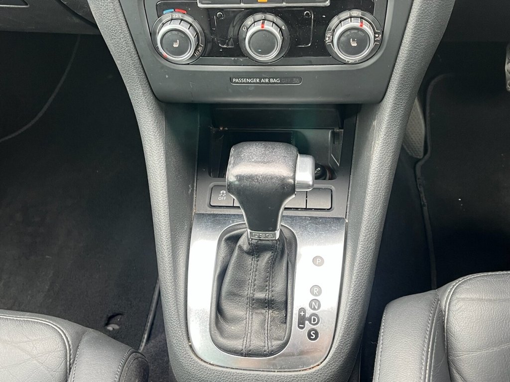 Used Volkswagen Golf 2011 for sale - 76642272: Photo 14