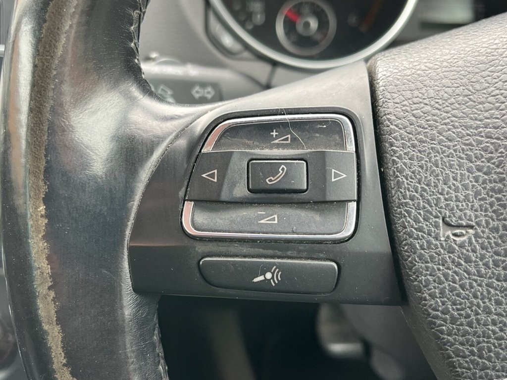 Used Volkswagen Golf 2011 for sale - 76642272: Photo 16