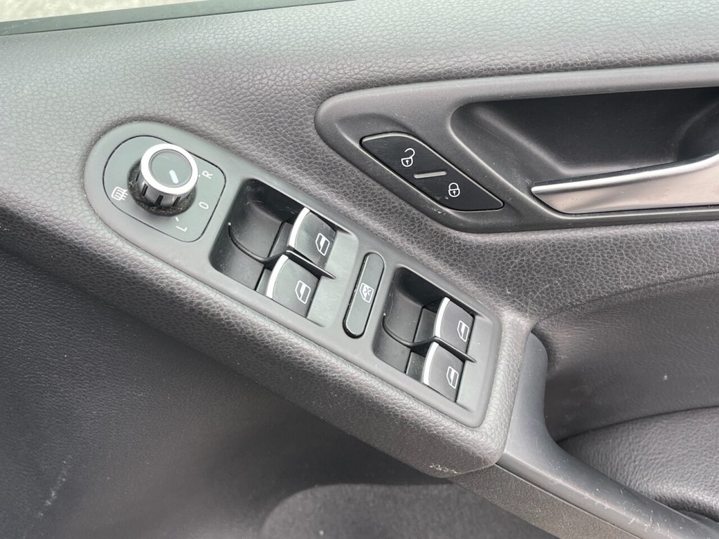 Used Volkswagen Golf 2011 for sale - 76642272: Photo 19