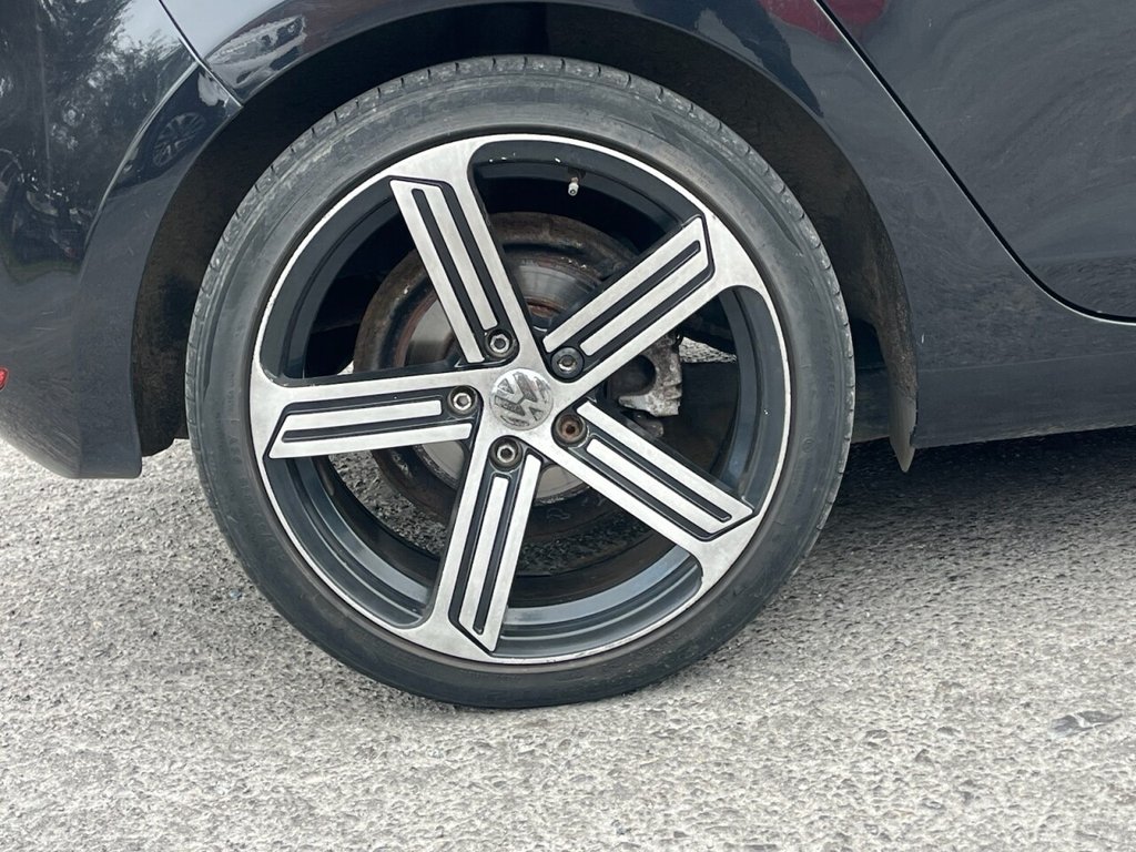 Used Volkswagen Golf 2011 for sale - 76642272: Photo 25