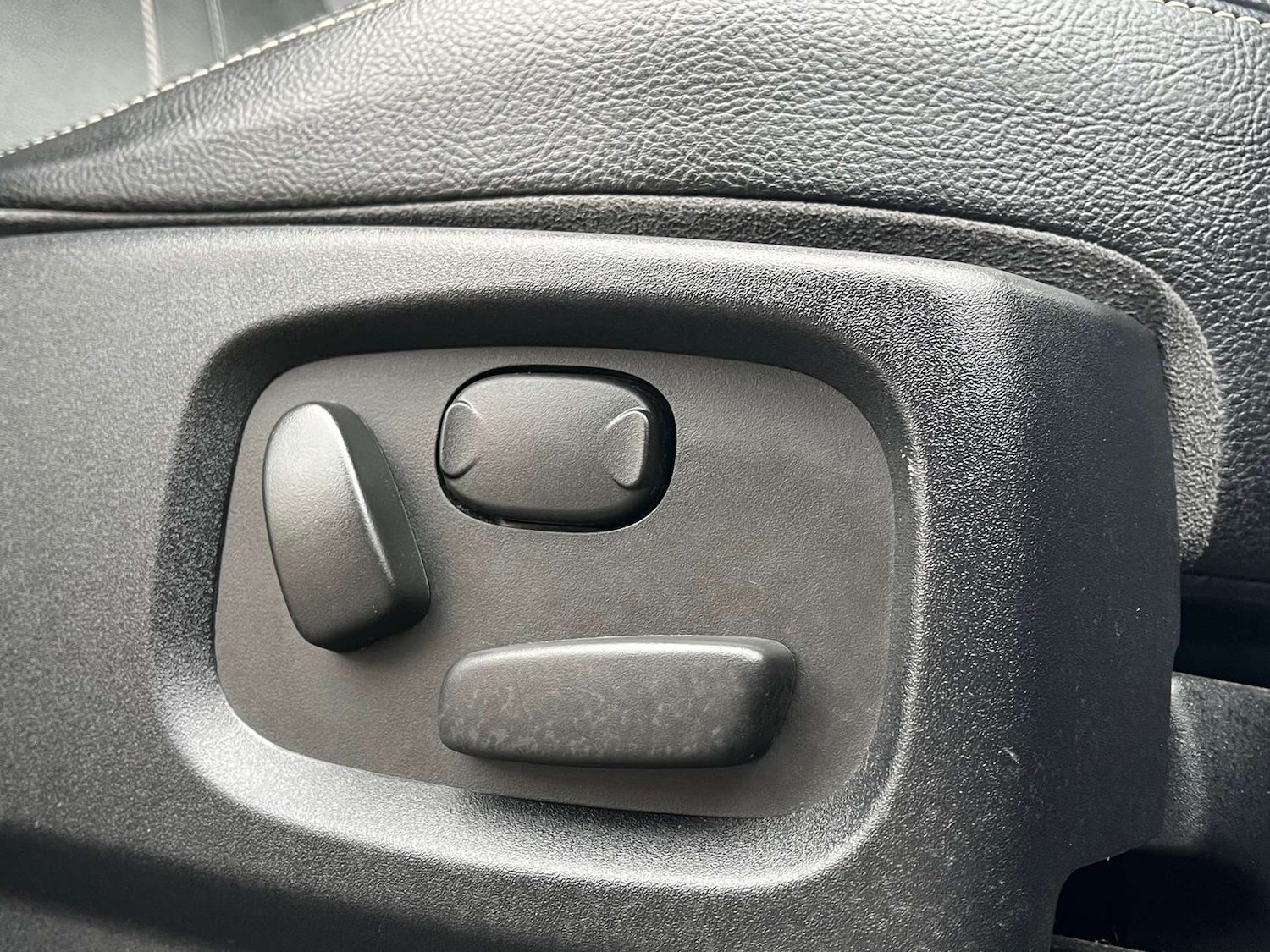 Used Land Rover Discovery 2011 for sale - 77664909: Photo 20