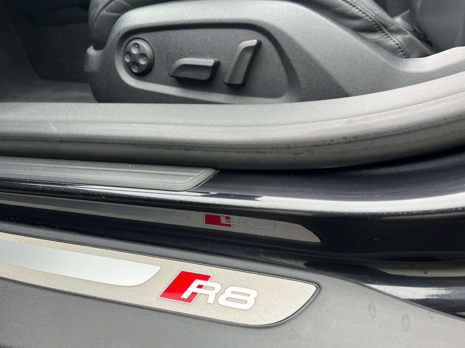 Used Audi R8 2014 for sale - 77001221: Photo 44