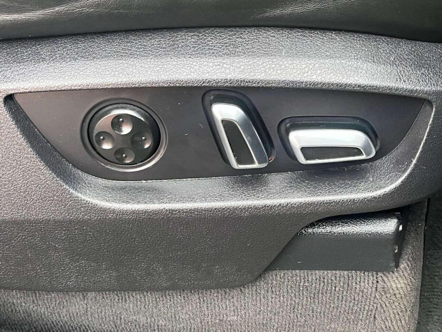 Used Audi Q7 2013 for sale - 77001237: Photo 22