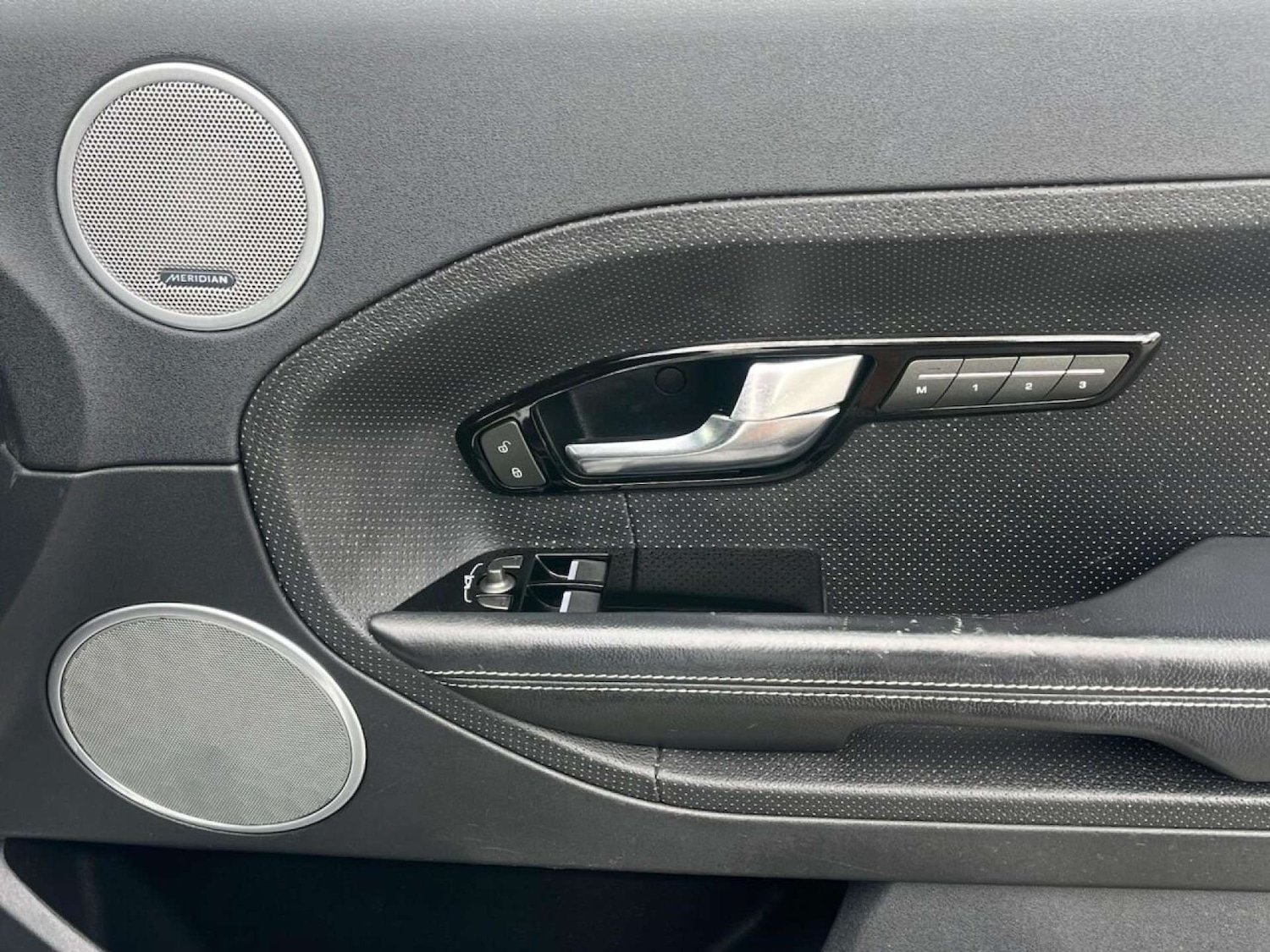 Used Land Rover Range Rover Evoque 2012 for sale - 77001236: Photo 30