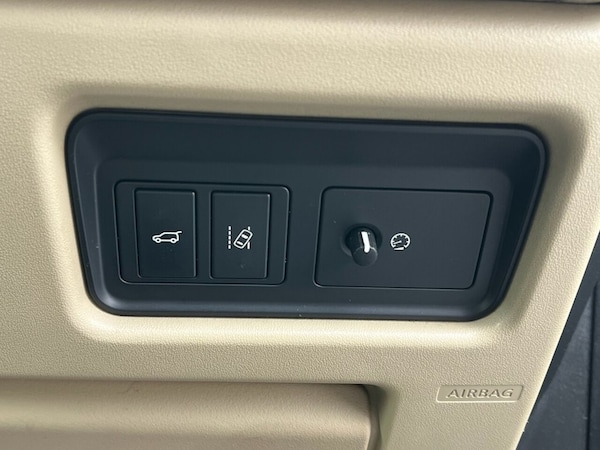 Used Land Rover Discovery Sport 2015 for sale - 75765656: Photo 34