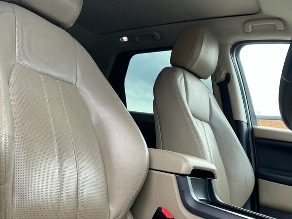 Used Land Rover Discovery Sport 2015 for sale - 75765656: Photo 35