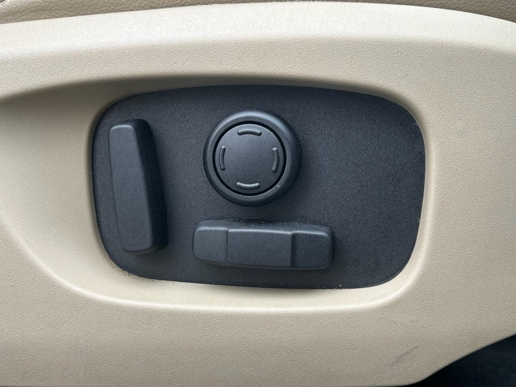 Used Land Rover Discovery Sport 2015 for sale - 75765656: Photo 38