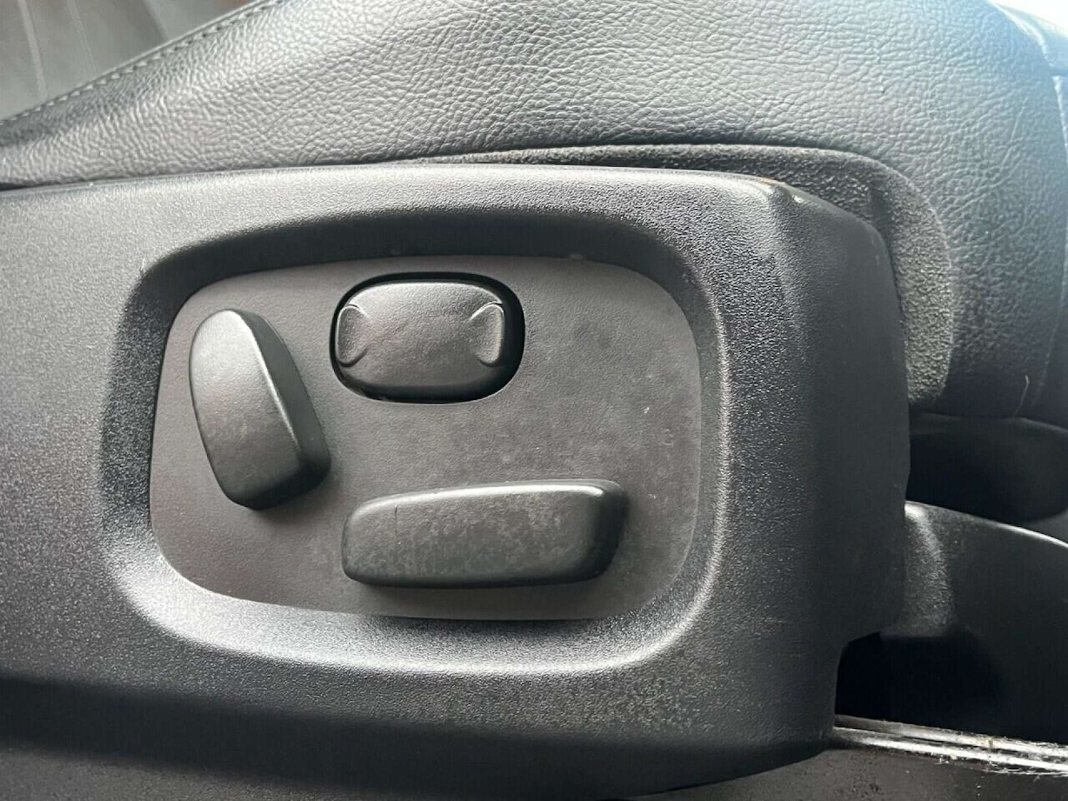 Used Land Rover Discovery 2013 for sale - 77001231: Photo 18