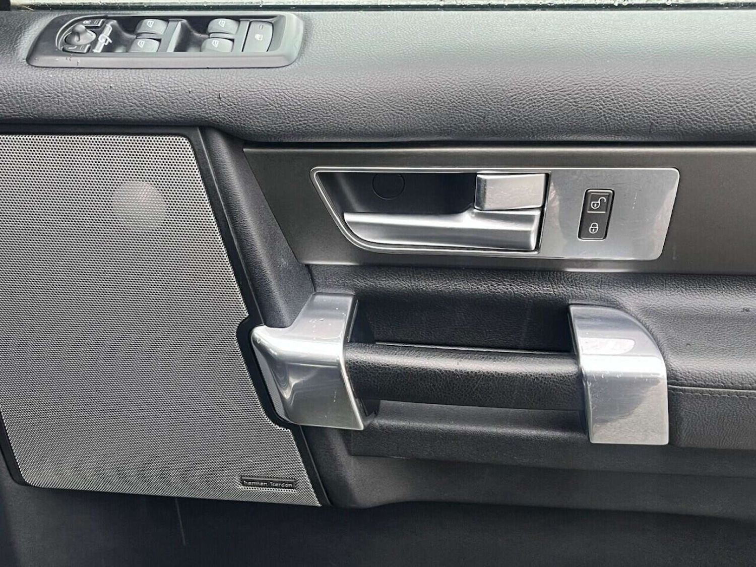 Used Land Rover Discovery 2013 for sale - 77001231: Photo 23