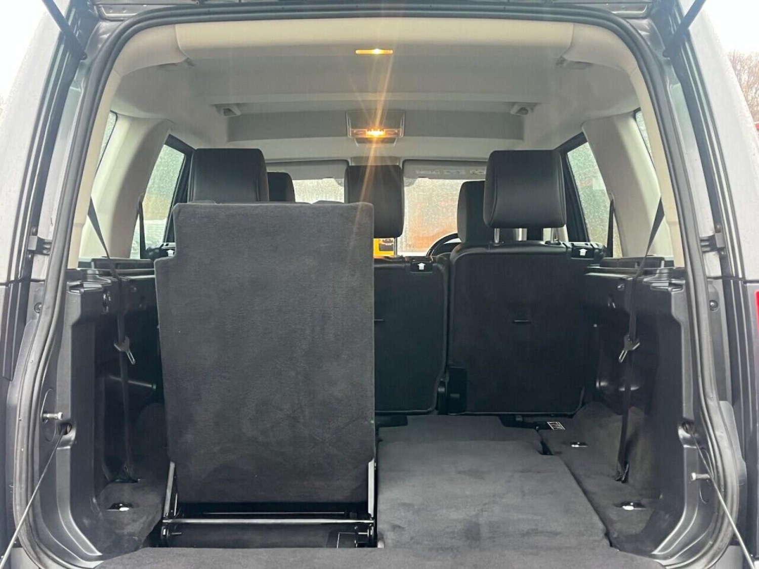 Used Land Rover Discovery 2013 for sale - 77001231: Photo 32