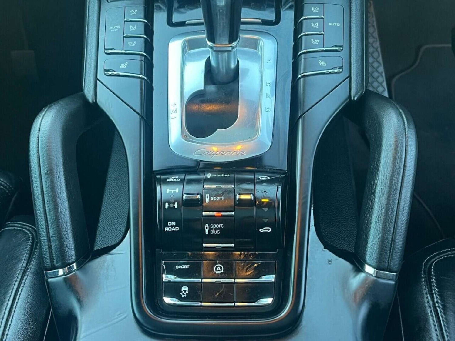 Used Porsche Cayenne 2015 for sale - 77001248: Photo 18