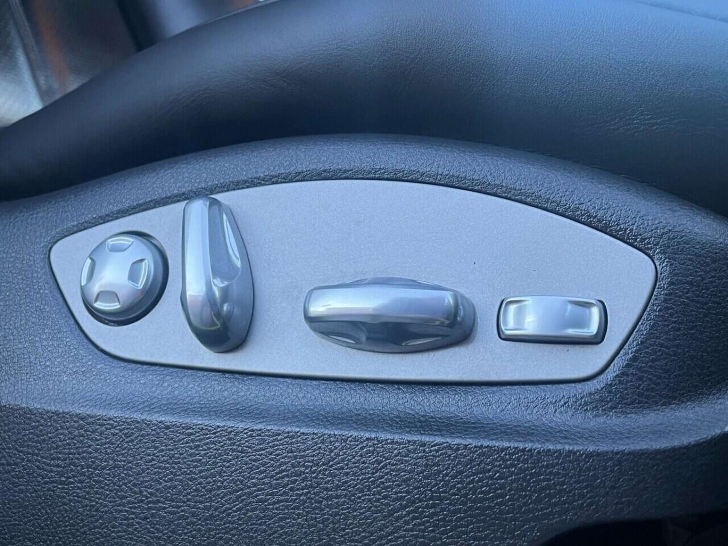 Used Porsche Cayenne 2015 for sale - 77001248: Photo 26