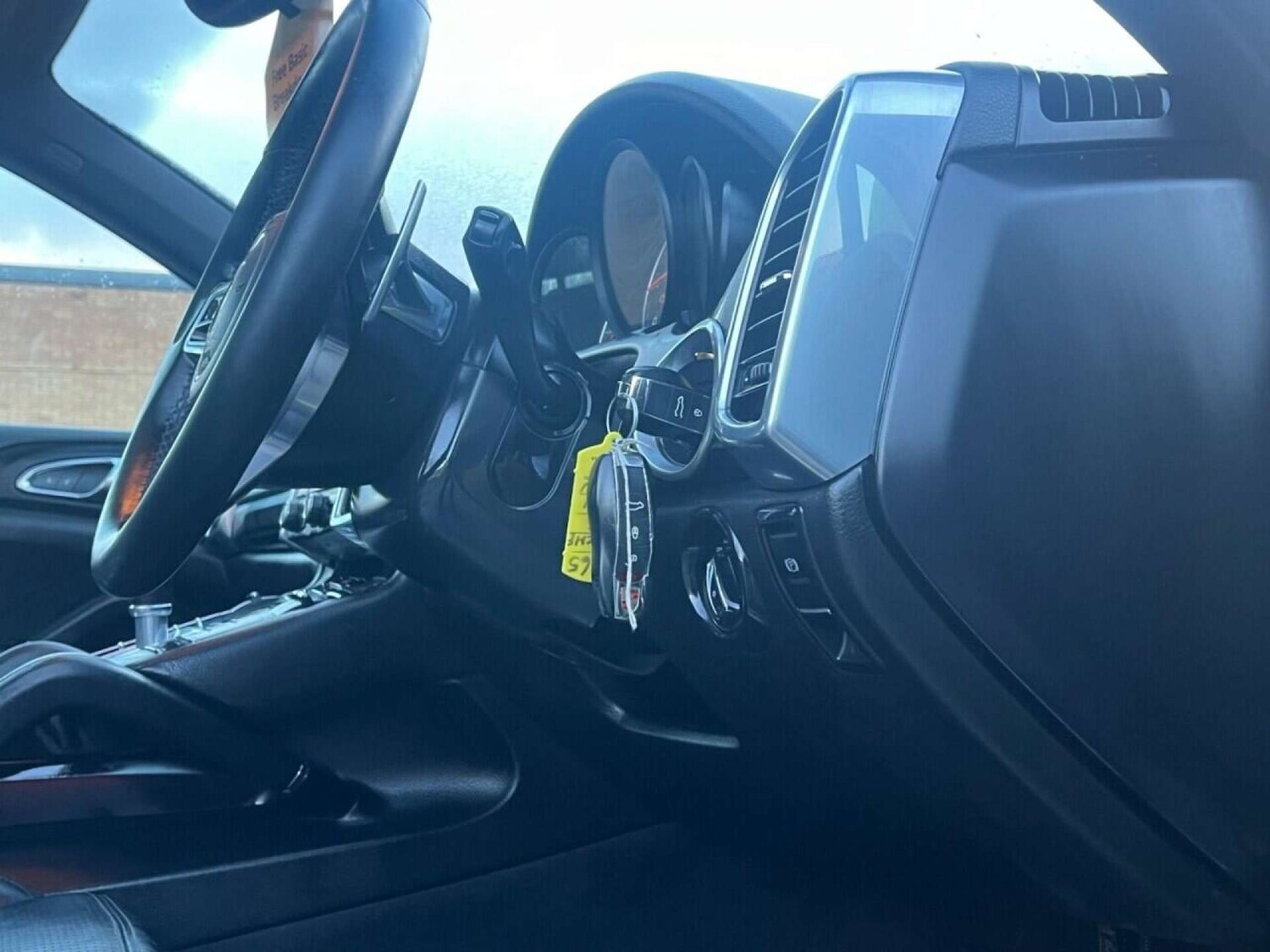 Used Porsche Cayenne 2015 for sale - 77001248: Photo 29