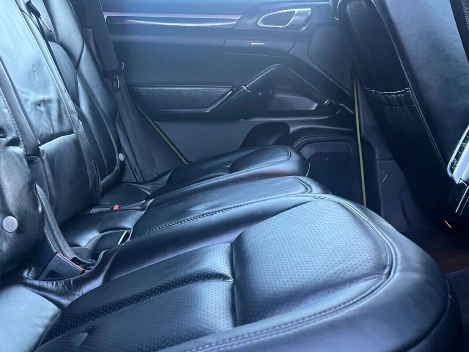 Used Porsche Cayenne 2015 for sale - 77001248: Photo 36