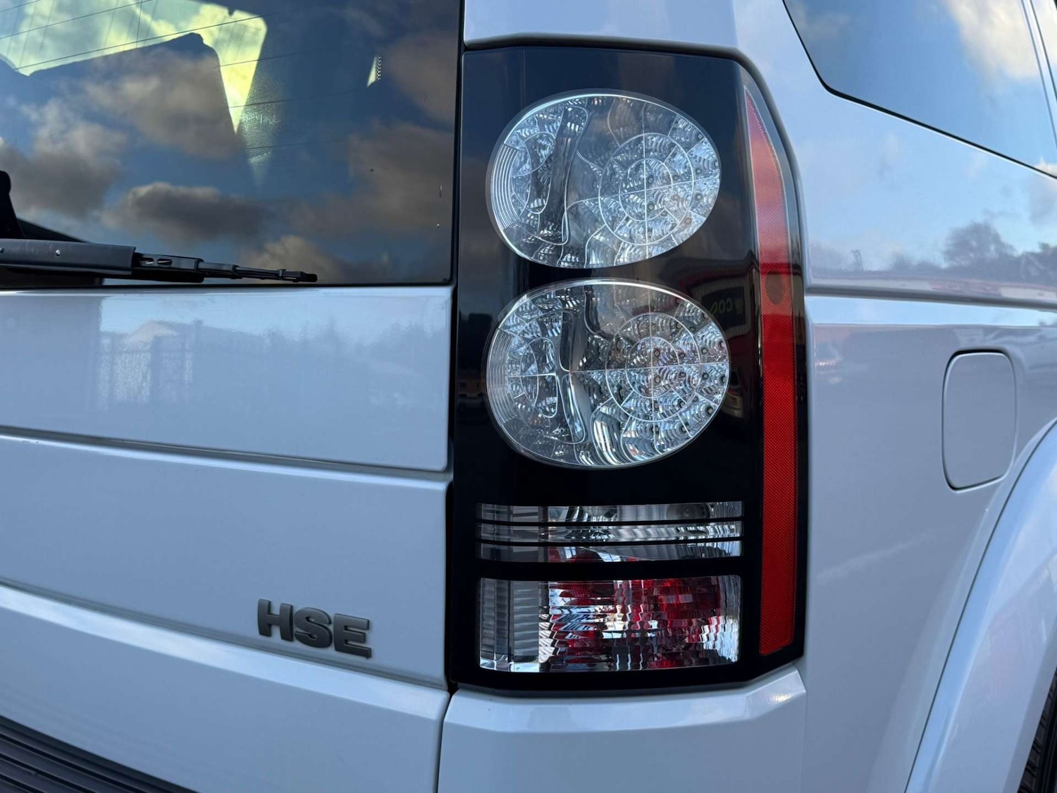 Used Land Rover Discovery 4 2015 for sale - 77001240: Photo 25