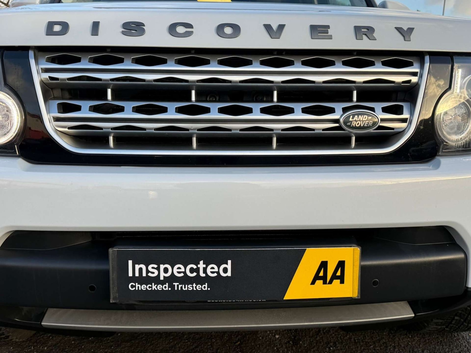 Used Land Rover Discovery 4 2015 for sale - 77001240: Photo 27