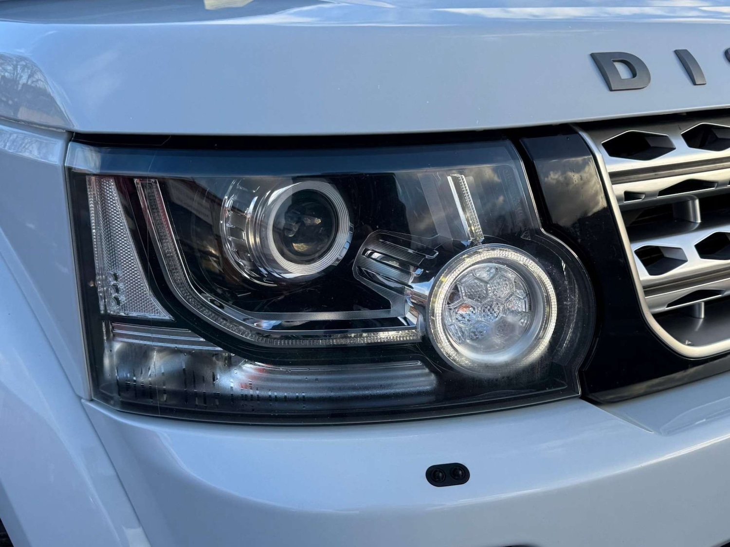 Used Land Rover Discovery 4 2015 for sale - 77001240: Photo 32