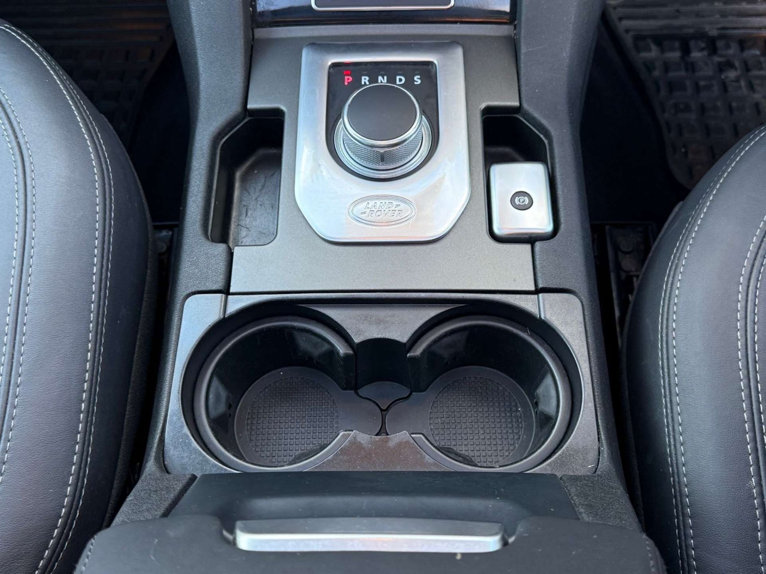 Used Land Rover Discovery 4 2015 for sale - 77001240: Photo 49