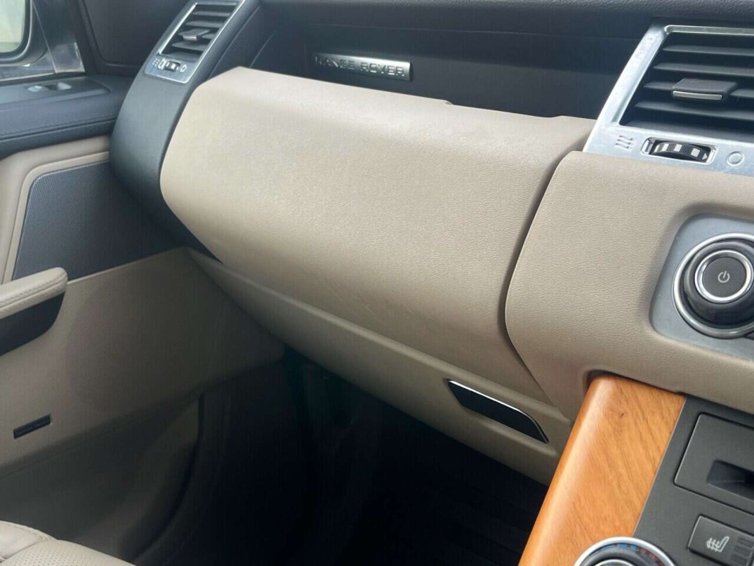 Used Land Rover Range Rover Sport 2010 for sale - 77001232: Photo 22