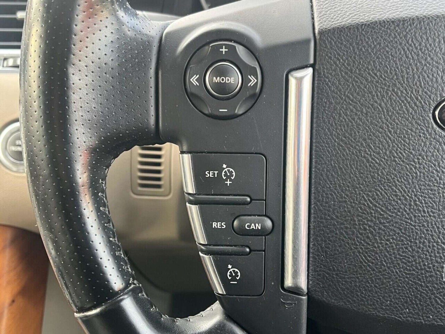 Used Land Rover Range Rover Sport 2010 for sale - 77001232: Photo 28