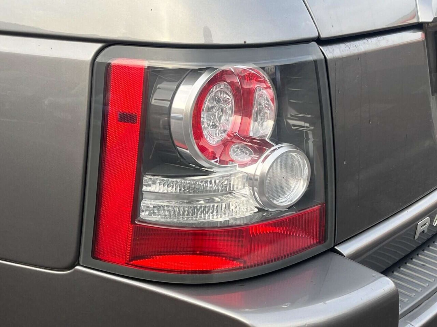 Used Land Rover Range Rover Sport 2010 for sale - 77001232: Photo 39