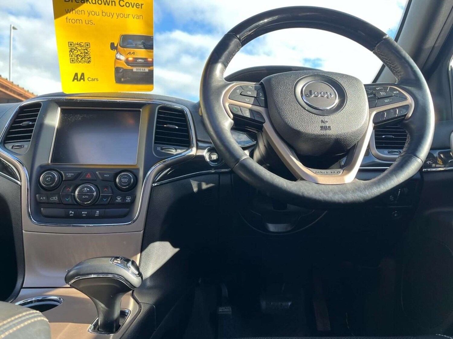 Used Jeep Grand Cherokee 2016 for sale - 77001241: Photo 28