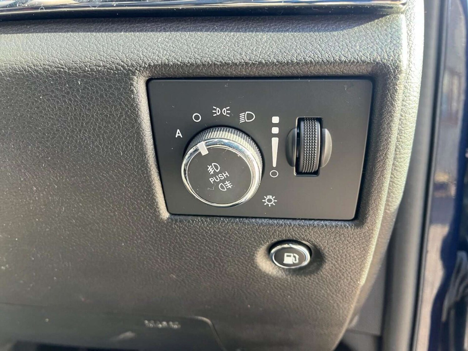 Used Jeep Grand Cherokee 2016 for sale - 77001241: Photo 33