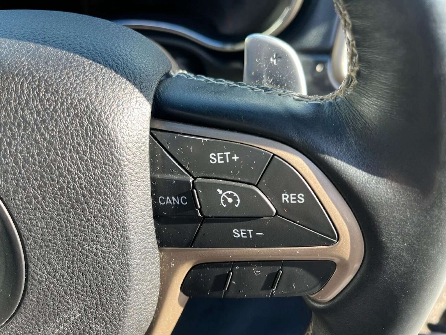 Used Jeep Grand Cherokee 2016 for sale - 77001241: Photo 38