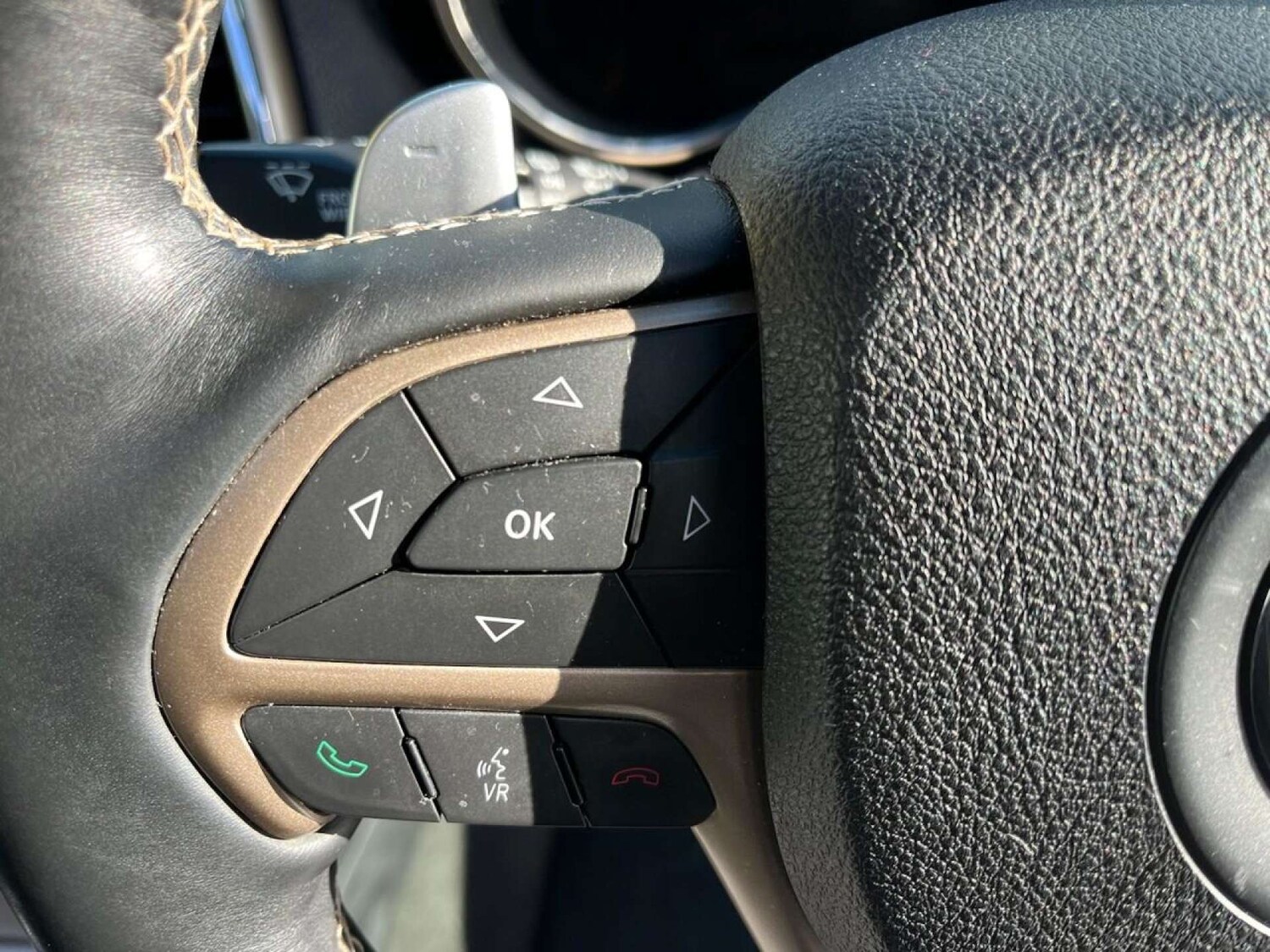 Used Jeep Grand Cherokee 2016 for sale - 77001241: Photo 40