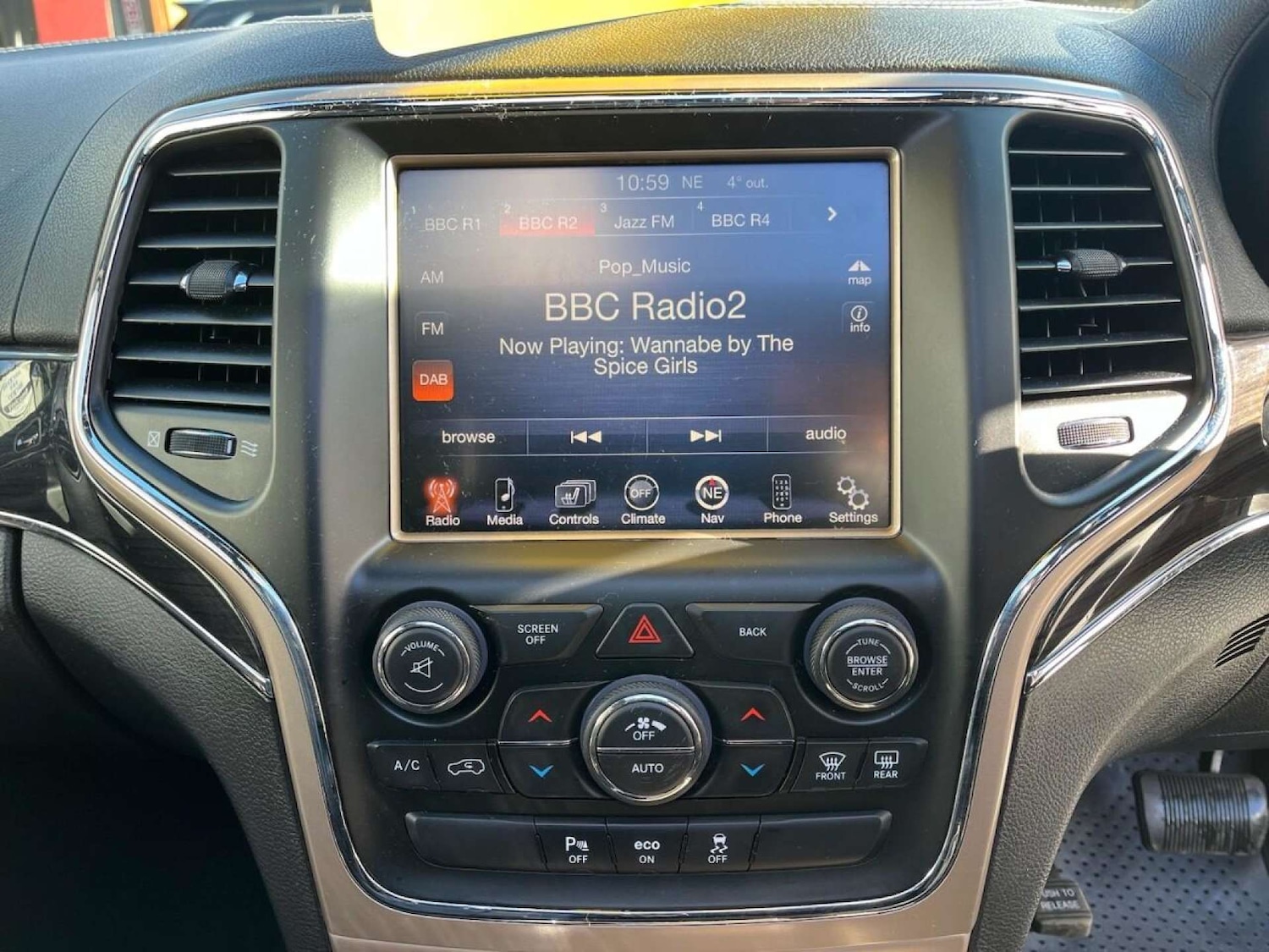 Used Jeep Grand Cherokee 2016 for sale - 77001241: Photo 43