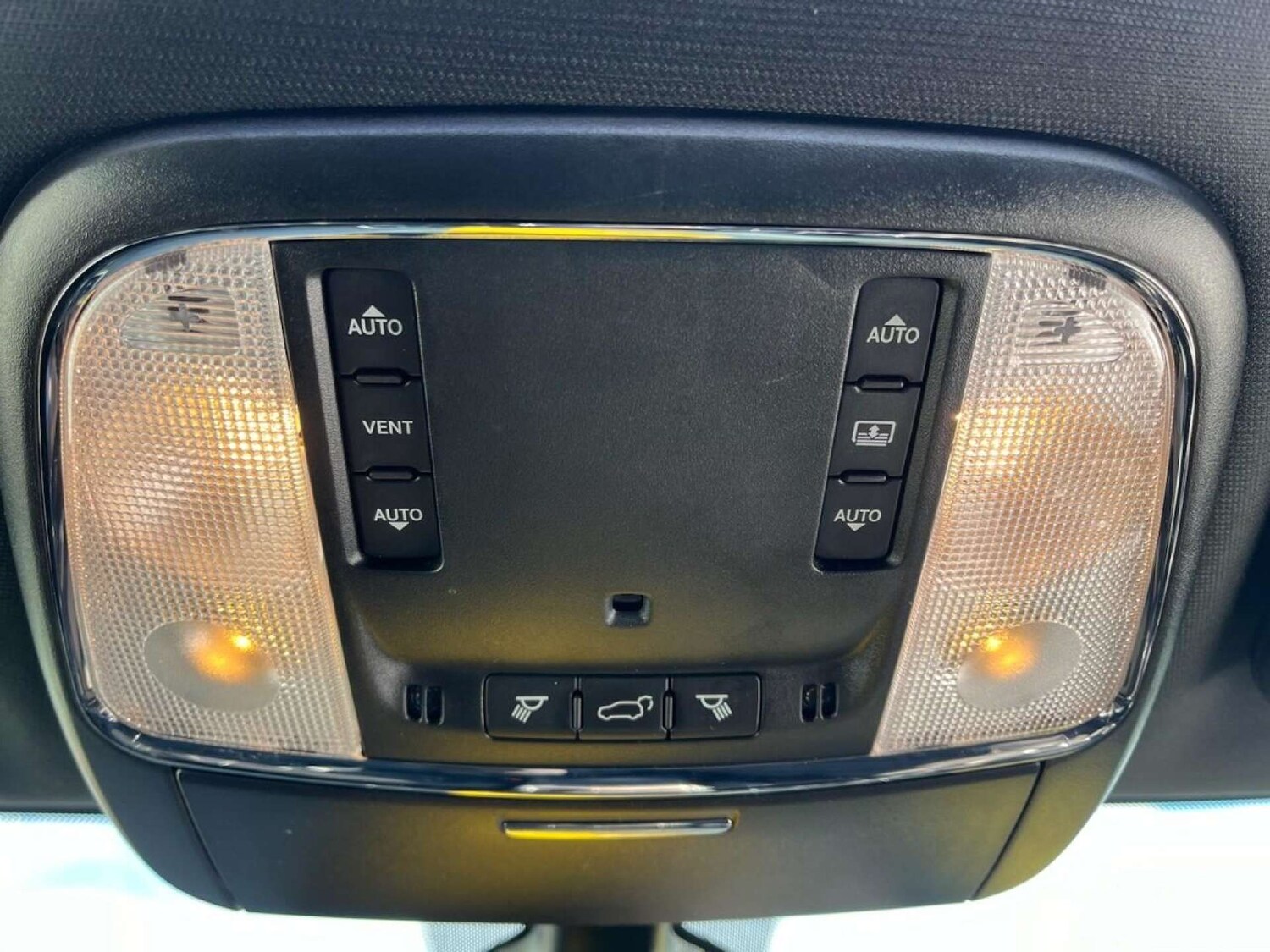 Used Jeep Grand Cherokee 2016 for sale - 77001241: Photo 45