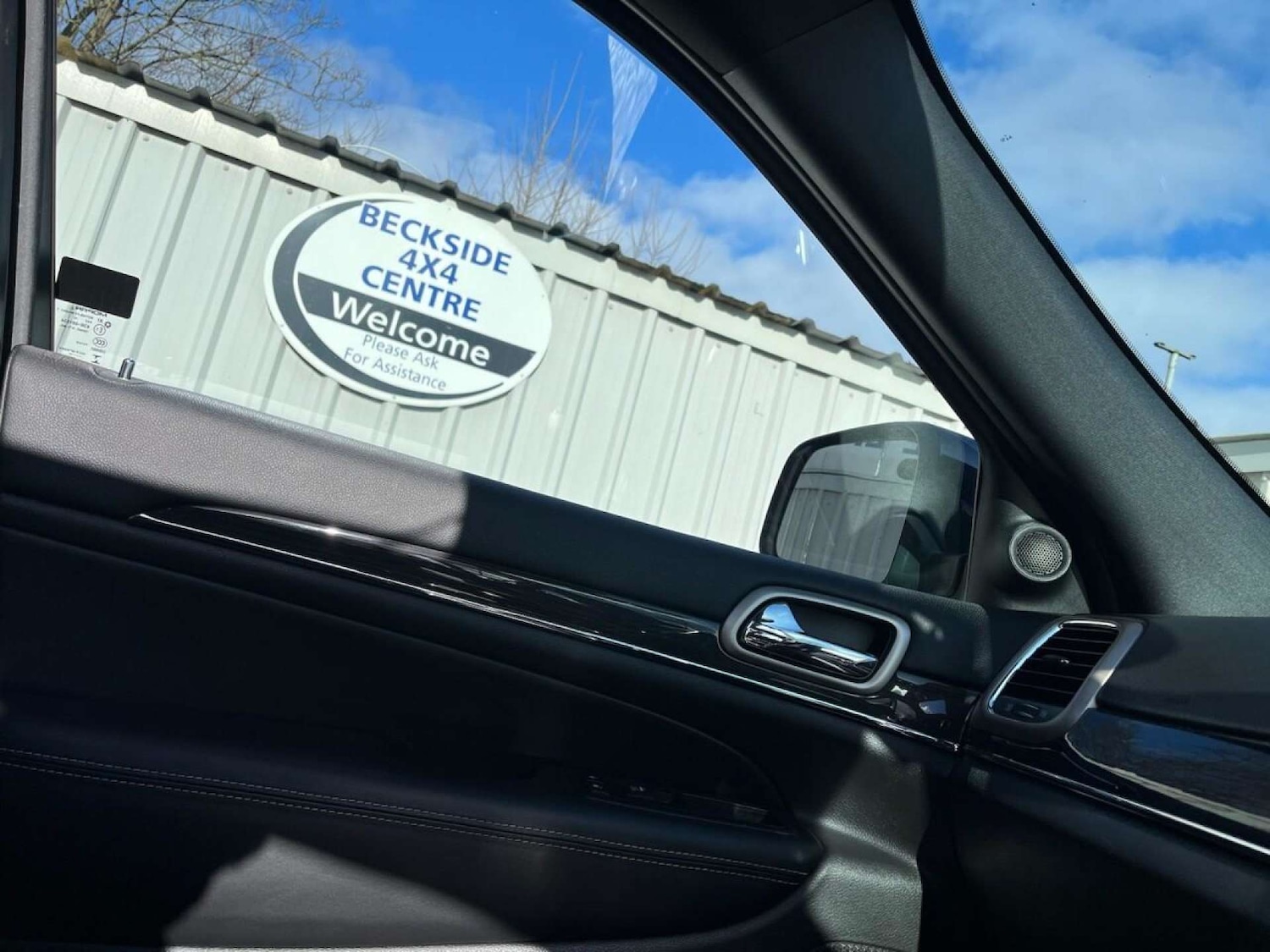 Used Jeep Grand Cherokee 2016 for sale - 77001241: Photo 48