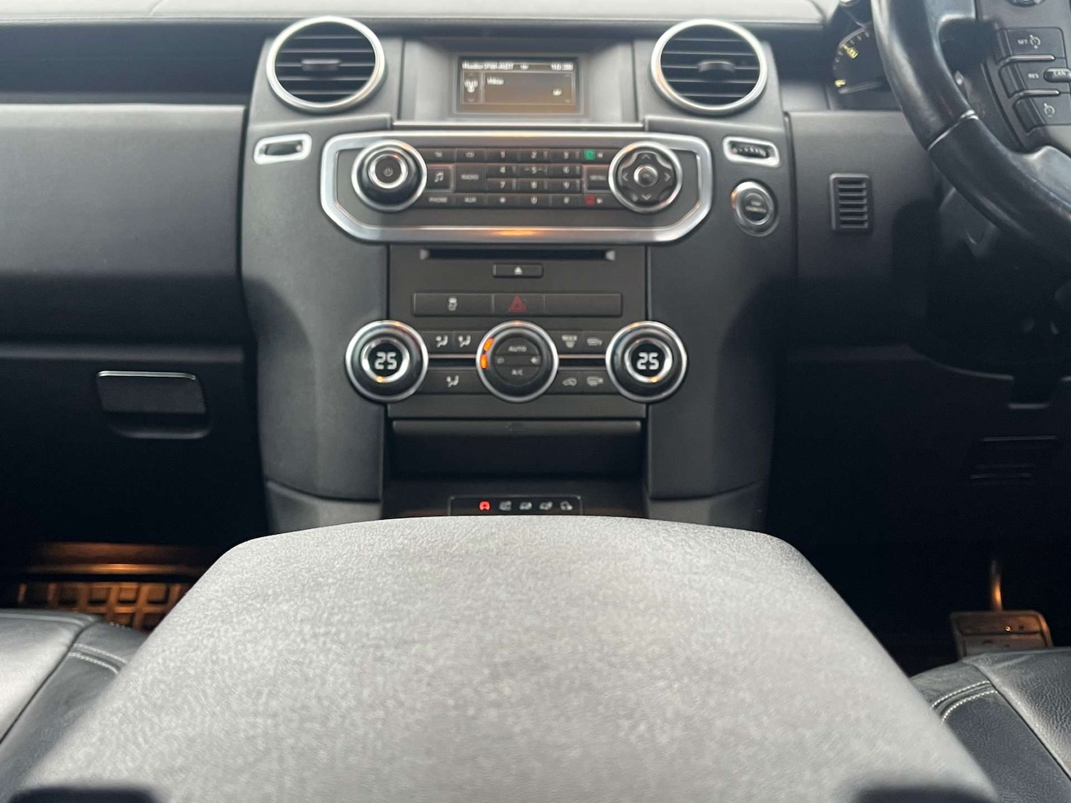 Used Land Rover Discovery 4 2013 for sale - 77350591: Photo 27