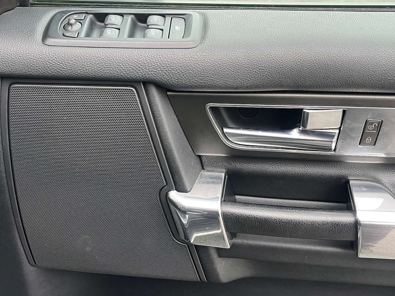 Used Land Rover Discovery 4 2013 for sale - 77350591: Photo 38