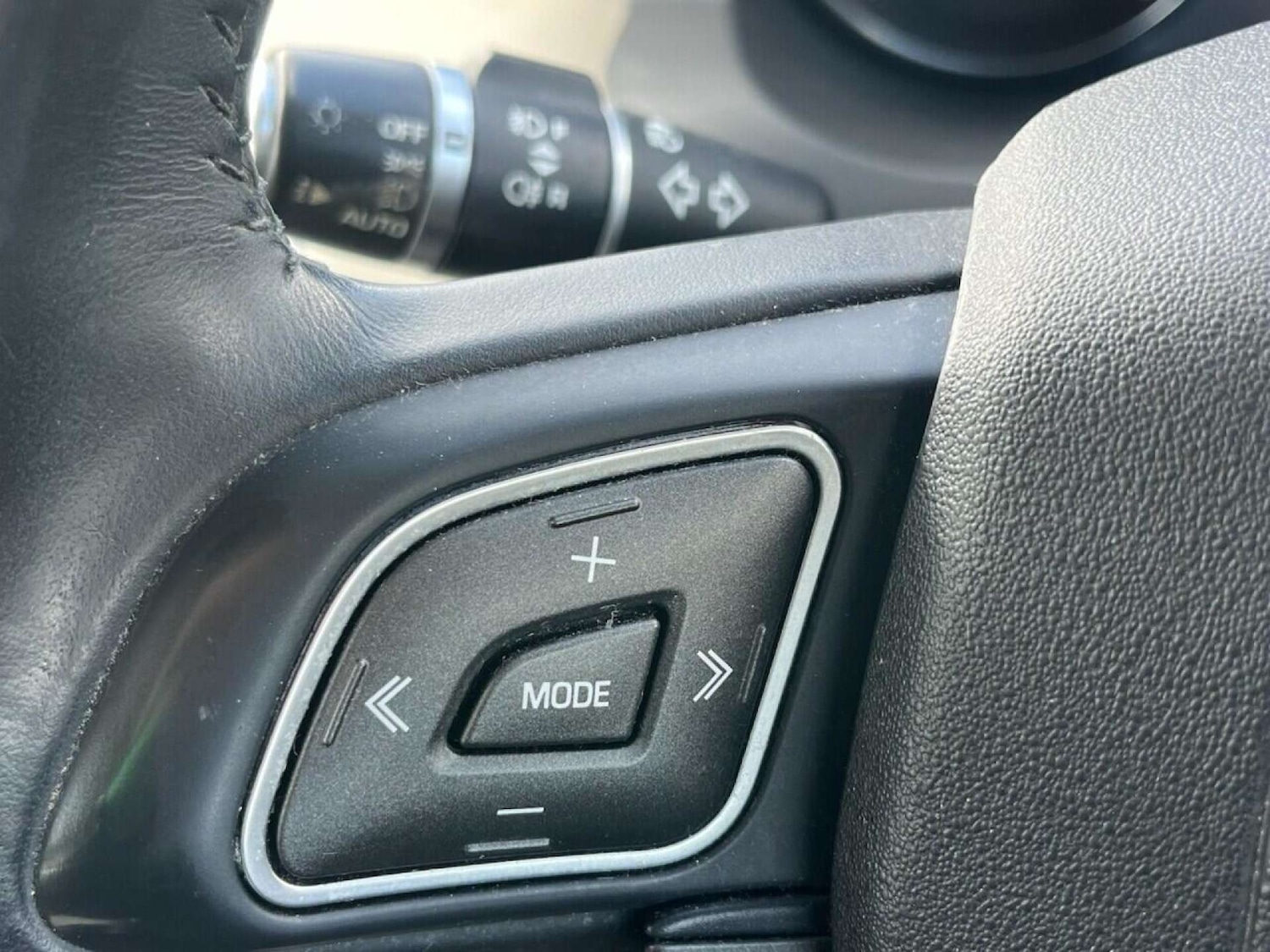 Used Land Rover Range Rover Evoque 2012 for sale - 77001209: Photo 38