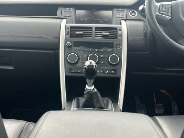 Used Land Rover Discovery Sport 2015 for sale - 75264174: Photo 28
