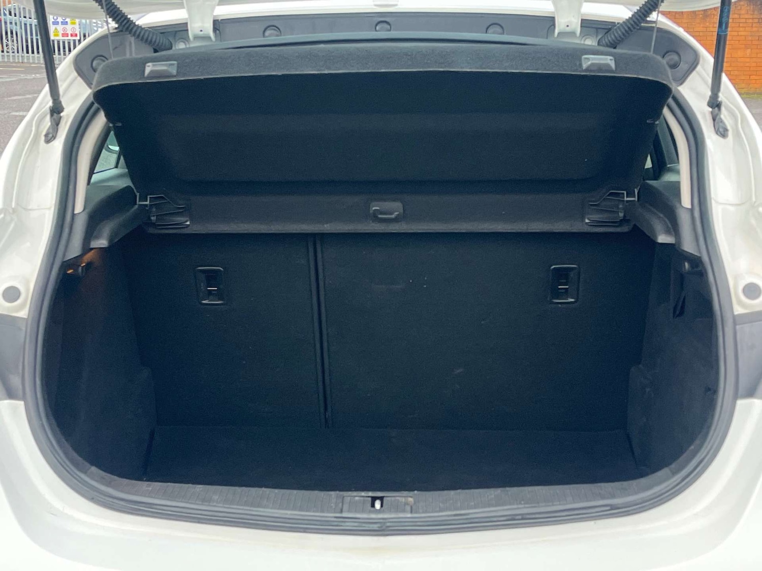 Used Vauxhall Astra 2014 for sale - 77276718: Photo 12