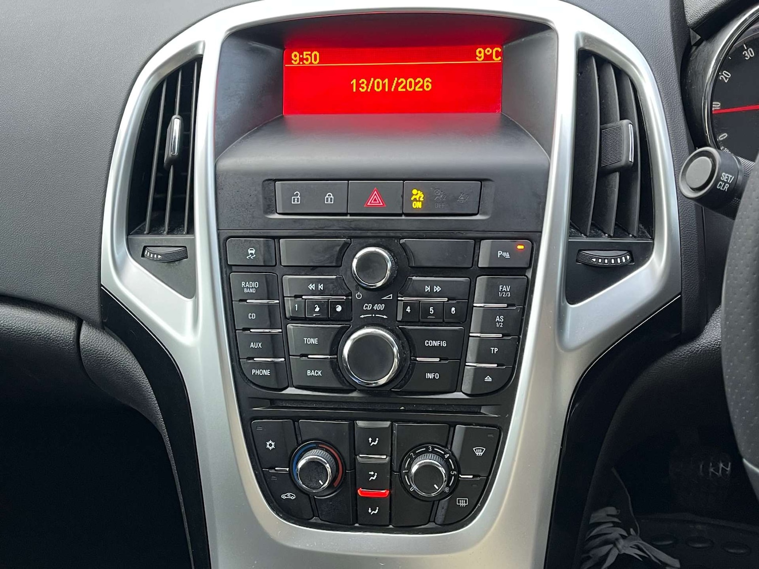 Used Vauxhall Astra 2014 for sale - 77276718: Photo 34