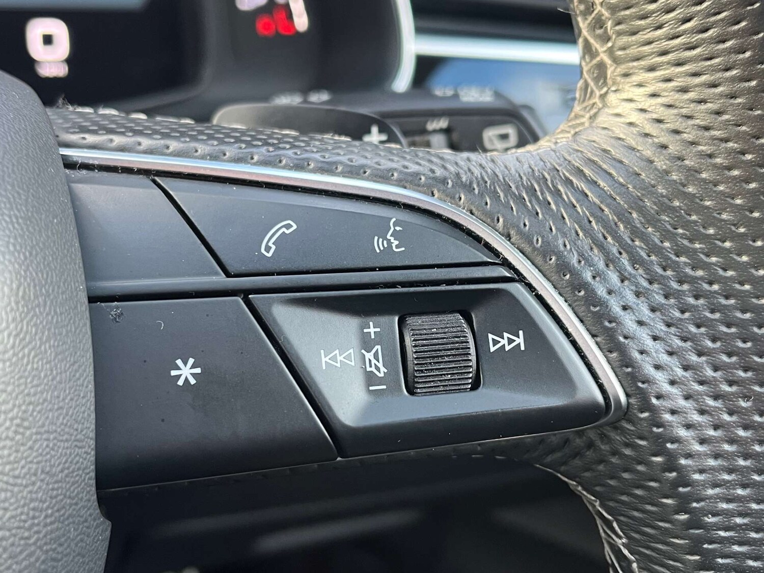 Used Audi Q8 2021 for sale - 77001246: Photo 44