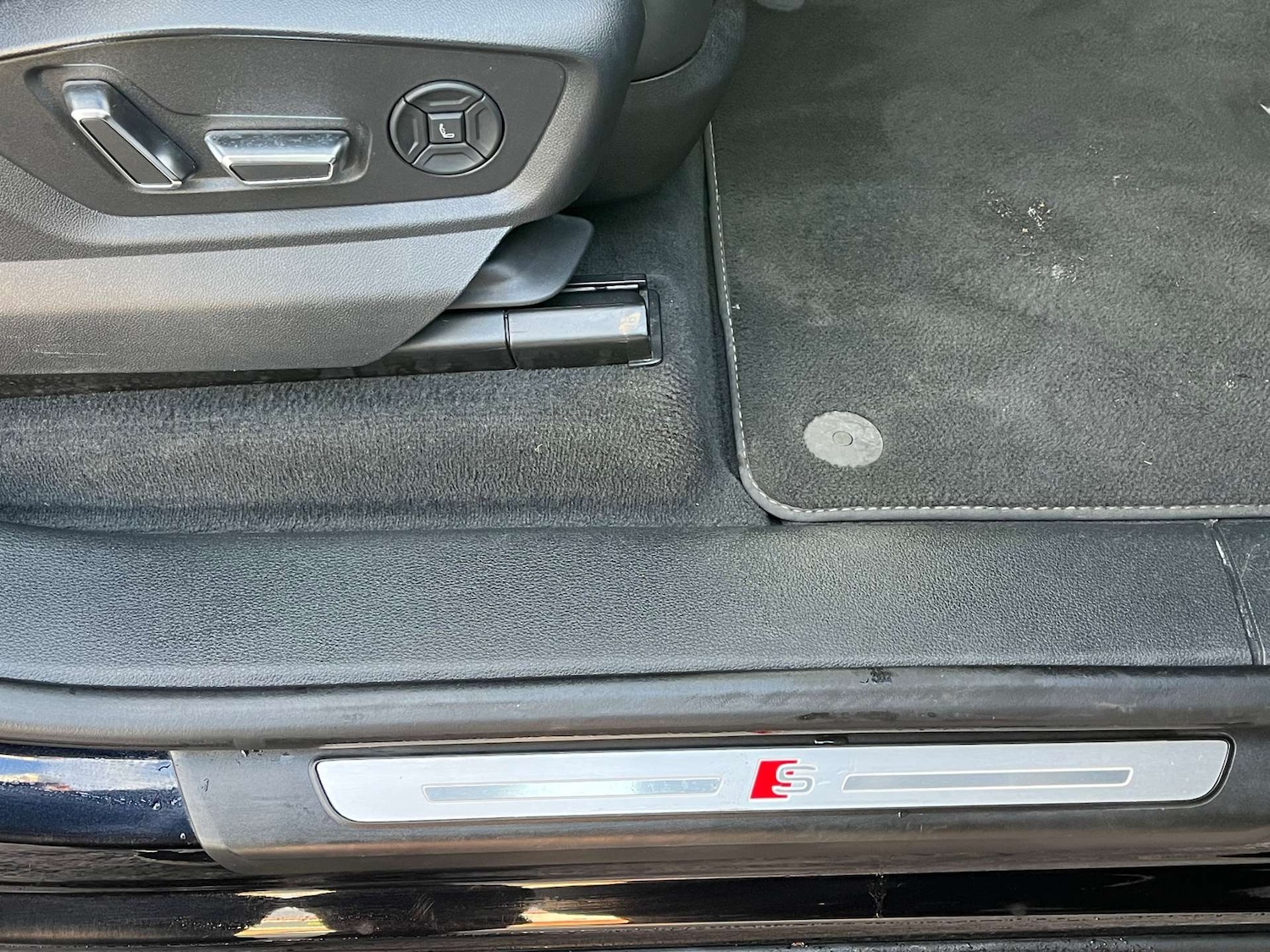 Used Audi Q8 2021 for sale - 77001246: Photo 67