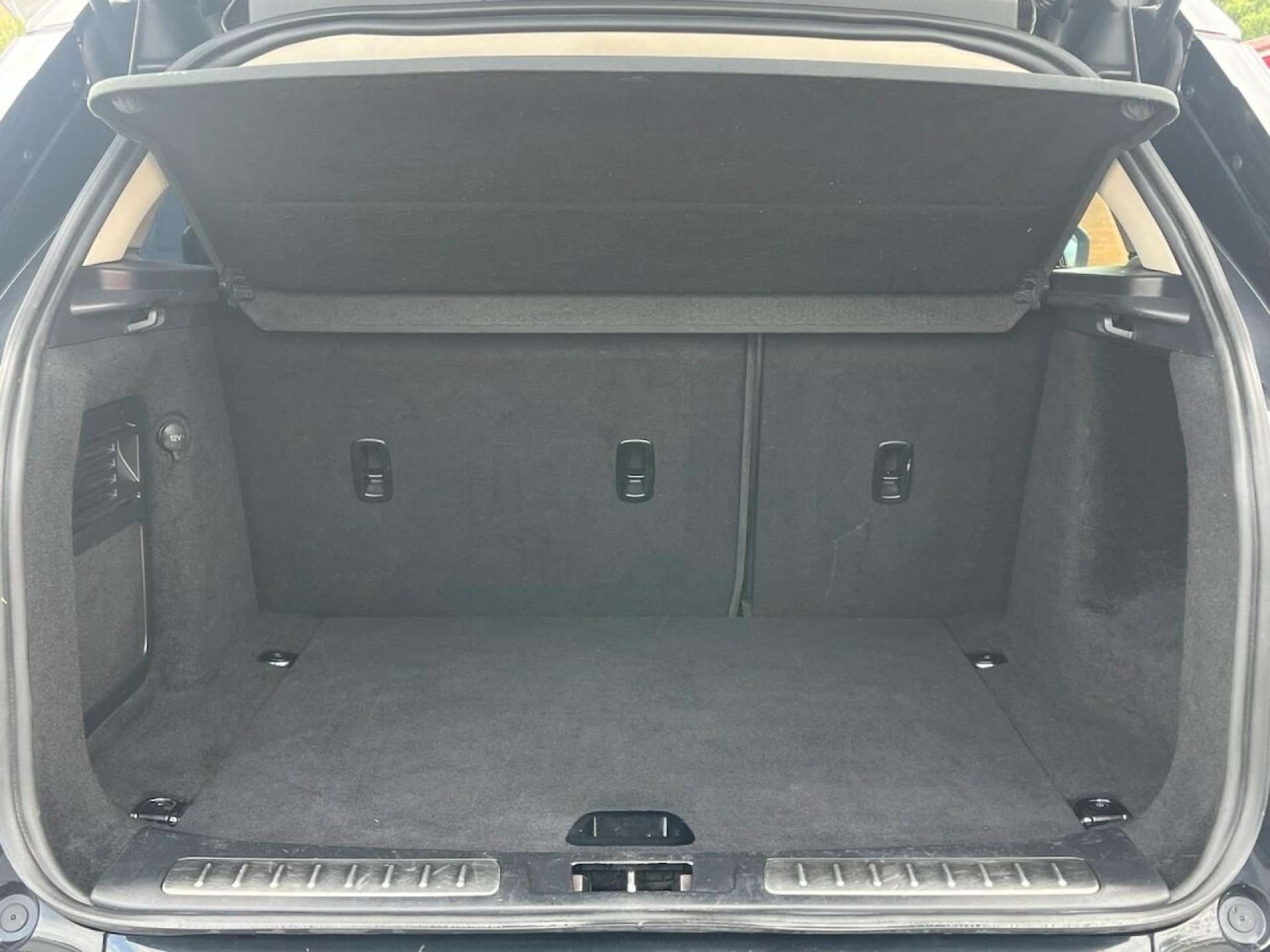 Used Land Rover Range Rover Evoque 2011 for sale - 77001220: Photo 12