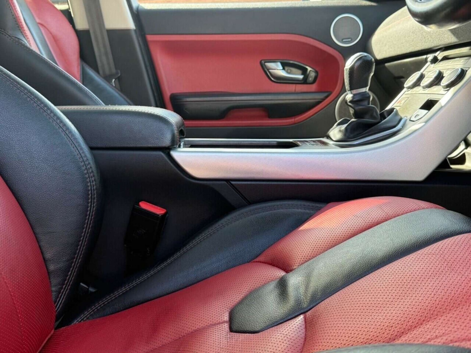 Used Land Rover Range Rover Evoque 2015 for sale - 77001233: Photo 31