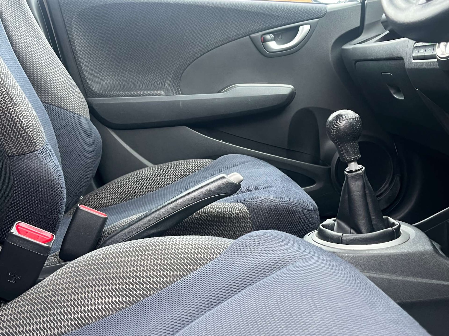 Used Honda Jazz 2015 for sale - 77652994: Photo 18