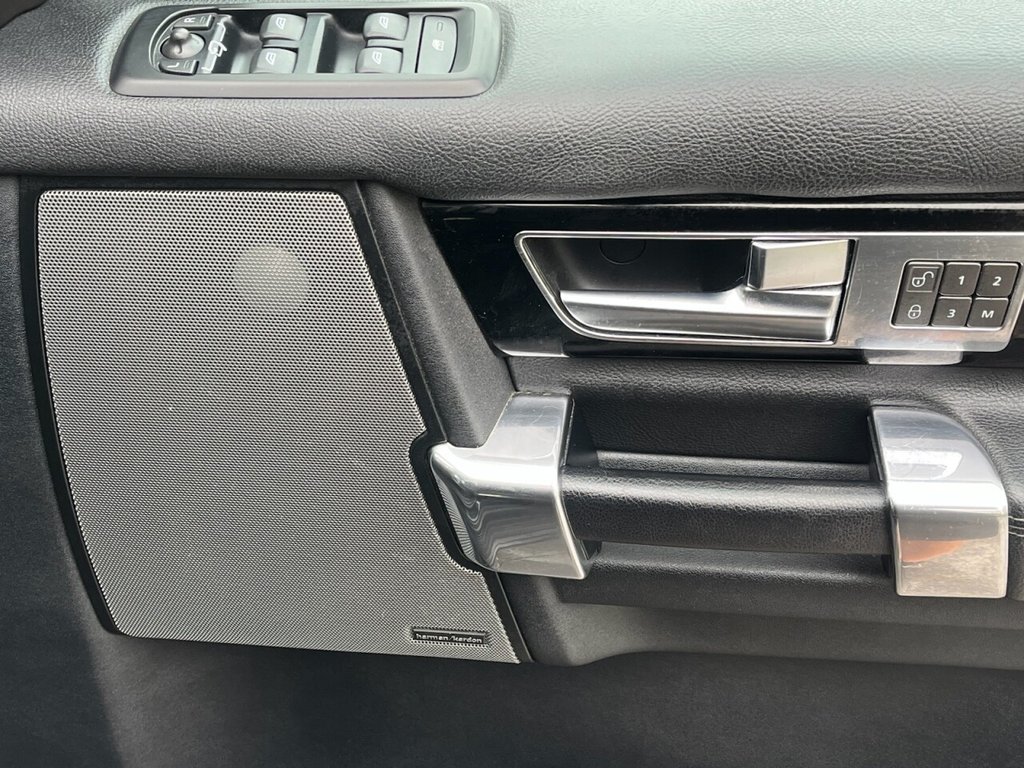 Used Land Rover Discovery 2011 for sale - 76665802: Photo 37