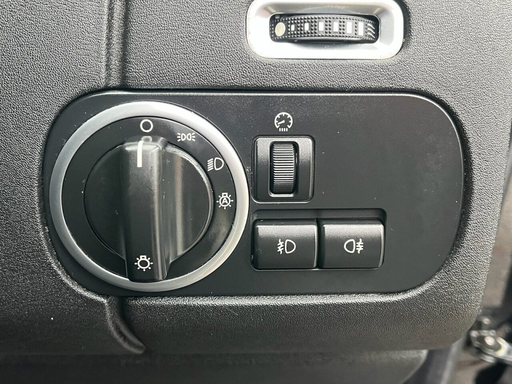 Used Land Rover Discovery 2011 for sale - 76665802: Photo 42