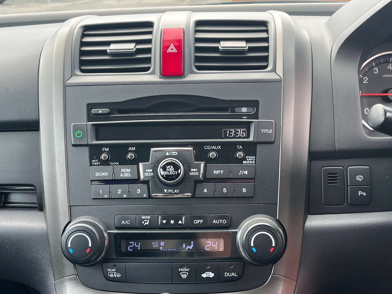 Used Honda CR-V 2010 for sale - 77836353: Photo 18