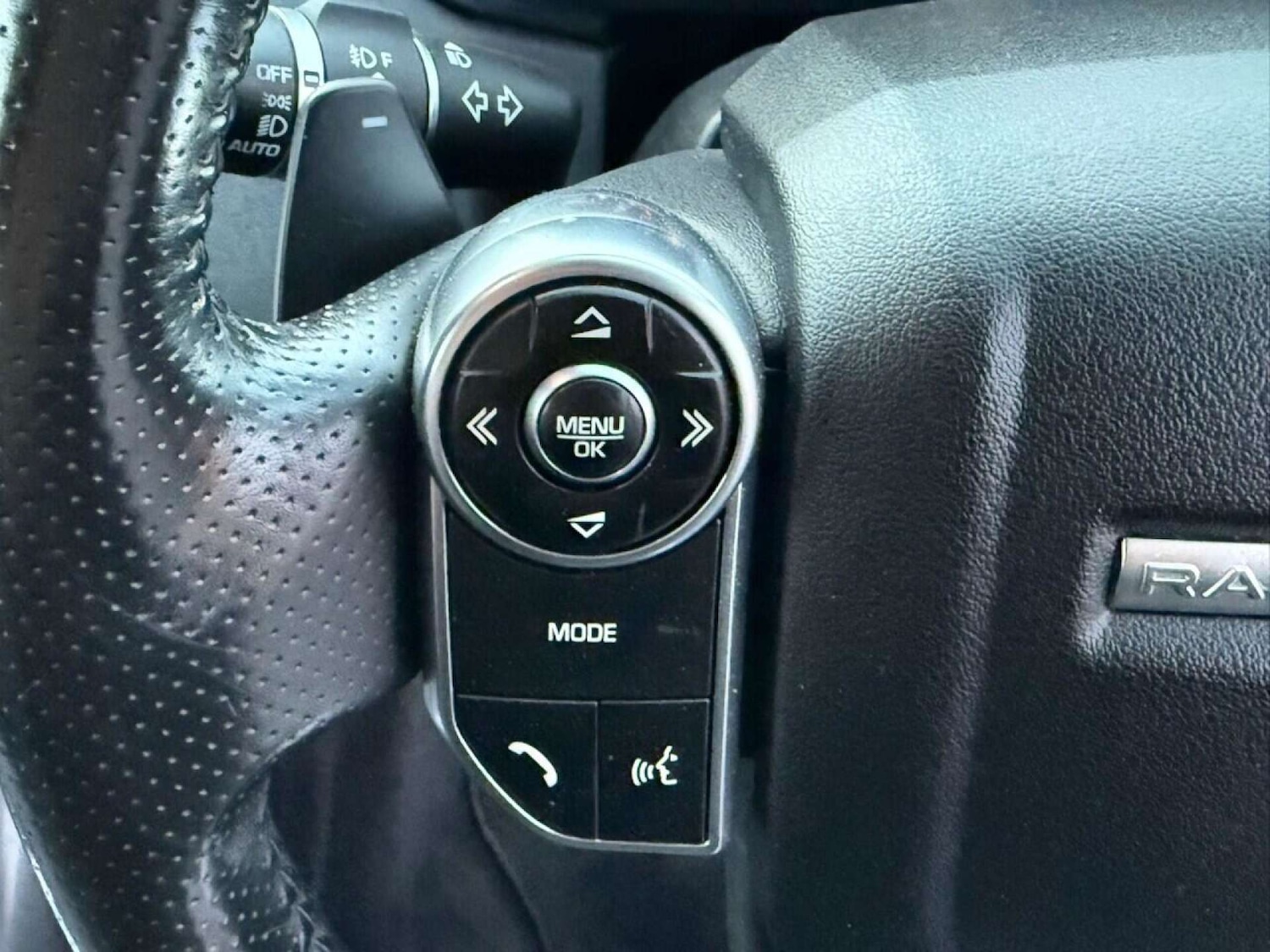 Used Land Rover Range Rover Sport 2014 for sale - 77001184: Photo 16